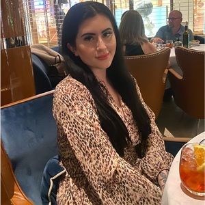 Meet your Posher, Olivia